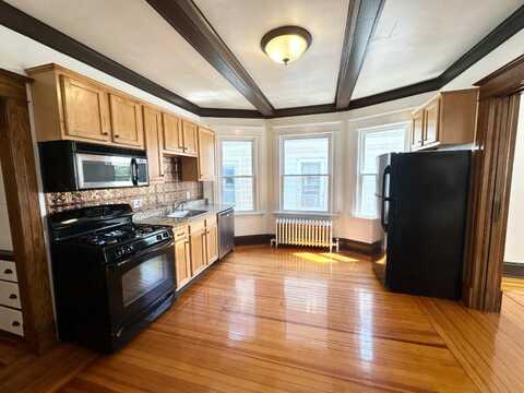 423 Hamilton St, Albany, NY 12203