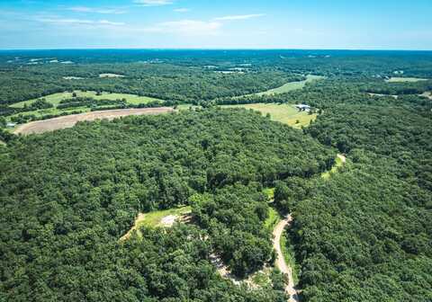 2654 Stronghoener Rd, Ownesville, MO 65066