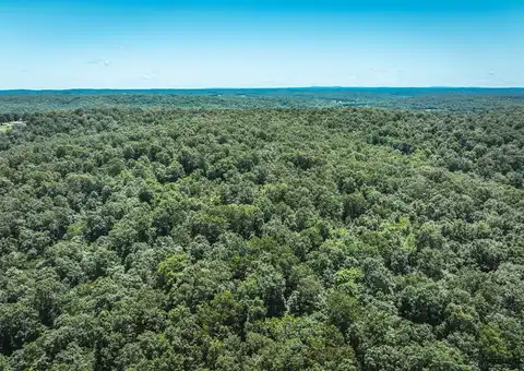 499 Hillside Rd, De Soto, MO 63020