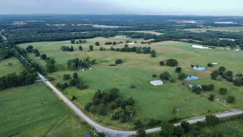 8213 N Highway 252, Lavaca, AR 72941