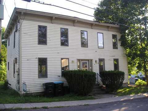 10 Lancaster St, Cherry Valley, NY 13320