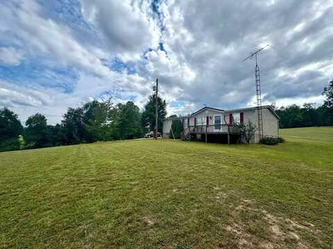 757 Fairview Road, Gay, WV 25244