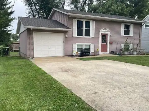 2006 Plum St, Jacksonville, IL 62650