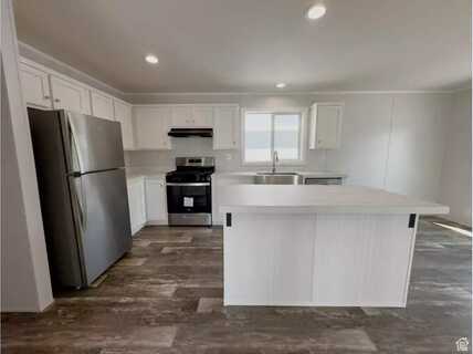 75 W 250 N., Clearfield, UT 84015