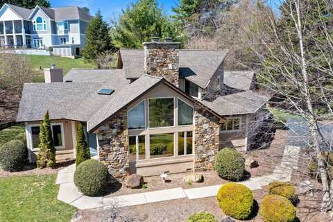 3001 Hickory Nut Trail, Hendersonville, NC 28739