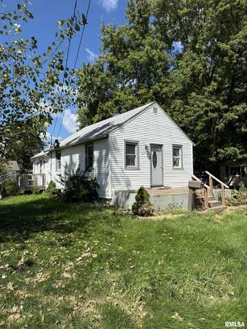 501 N EAST Street, Cambridge, IL 61238