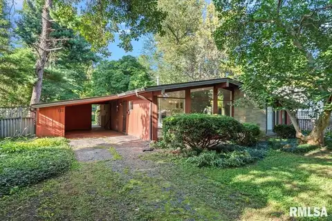 122 CIRCLE Drive, Springfield, IL 62703