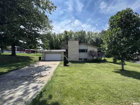 40 W LAKELAND PARK Drive, Canton, IL 61520