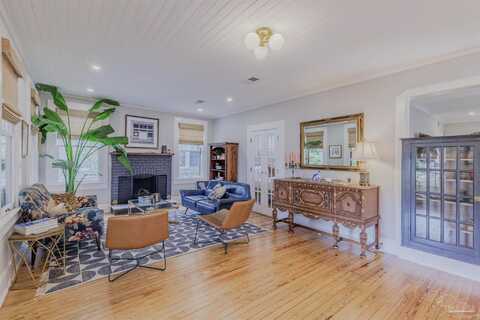 1706 E Lee St, Pensacola, FL 32503