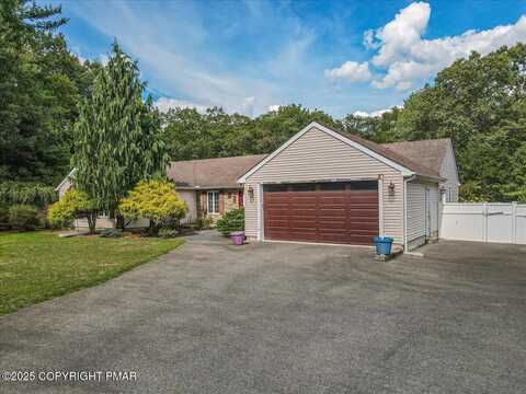 128 Van Ams Way, Stroudsburg, PA 18360