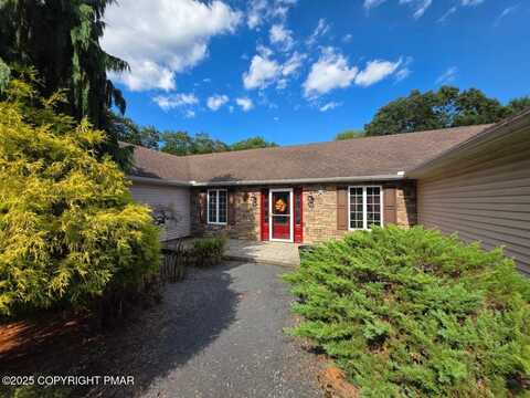 128 Van Ams Way, Stroudsburg, PA 18360