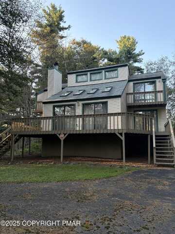 230 Champlain Drive, Tobyhanna, PA 18466