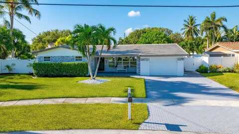 2640 NE 50th St, Lighthouse Point, FL 33064