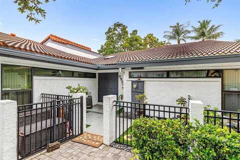 8920 Jacaranda Ln, Plantation, FL 33324