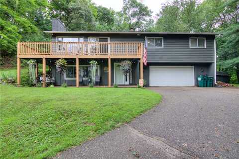 1620 Palomino Road, Eau Claire, WI 54701