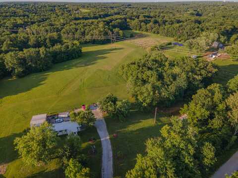 1185 Co Rd 2230, Moberly, MO 65270