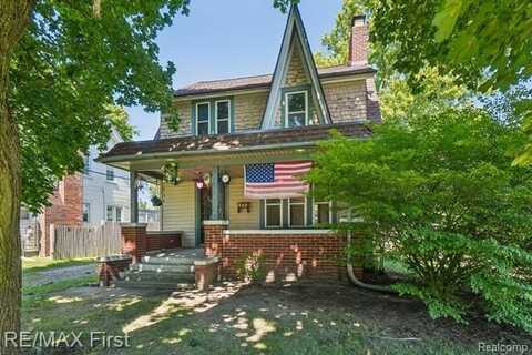 2931 Auburn Road, Auburn Hills, MI 48326