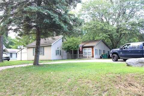 308 N Seymour Road, Flushing, MI 48433