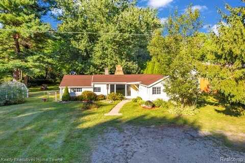 4188 Pine Grove Avenue, Fort Gratiot, MI 48059
