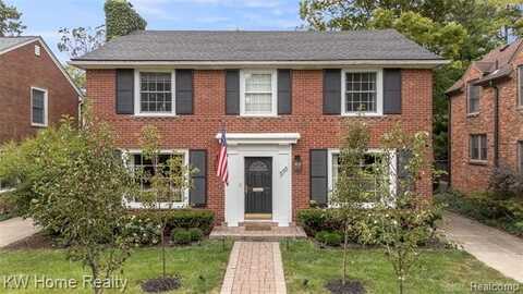 595 Kimberly Street, Birmingham, MI 48009