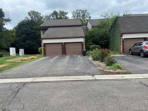4411 Laurel Club Circle, West Bloomfield, MI 48323