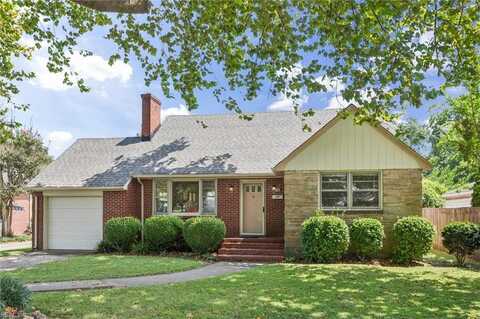 28 Randolph Road, Newport News, VA 23601