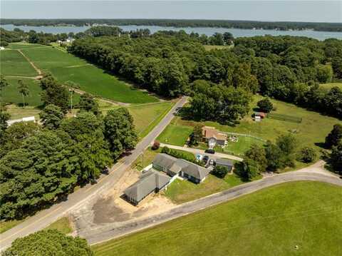 5762 East River Road, Foster, VA 23056