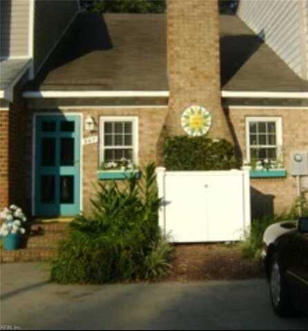 947 Wildwood Square Court, Virginia Beach, VA 23454