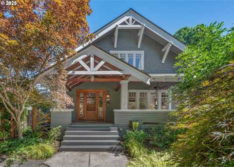 2836 NE 13TH AVE, Portland, OR 97212