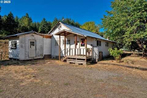 43835 MCKENZIE HWY, Walterville, OR 97489