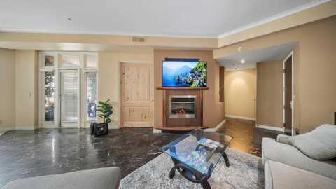 655 india St unit: 319, San Diego, CA 92101