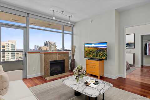 700 W E St unit: 2505, San Diego, CA 92101