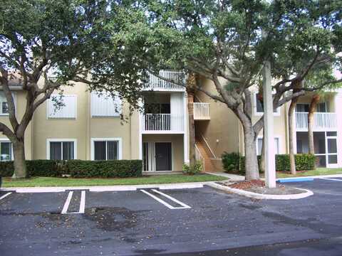 266 Village Boulevard, Tequesta, FL 33469