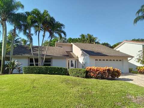 6180 Celadon Circle, Palm Beach Gardens, FL 33418