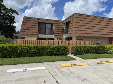 239 Charter Way, West Palm Beach, FL 33407