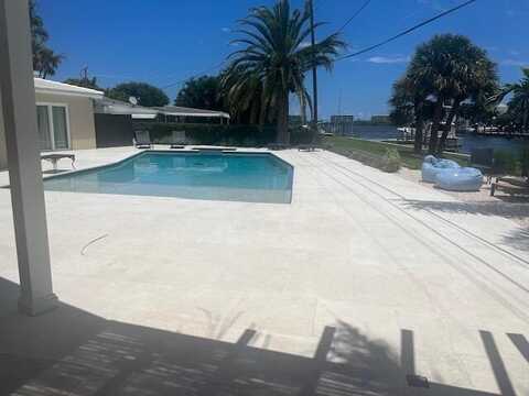 134 Arlington Place, West Palm Beach, FL 33405
