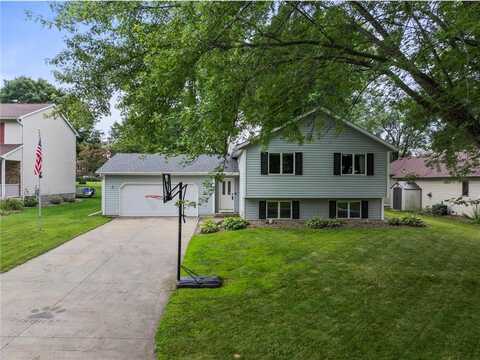 811 Spruce Court, Pine Island, MN 55963