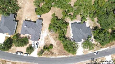 121 calvin barrett, Blanco, TX 78606