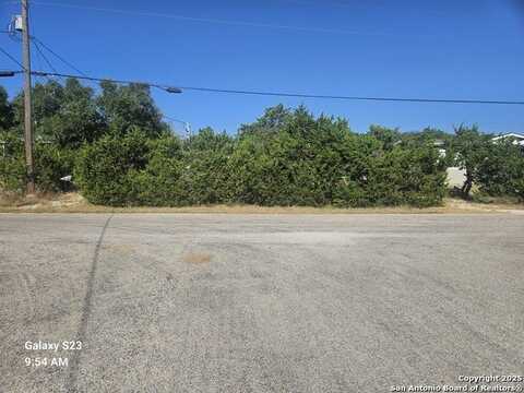 1406 Greenbriar, Canyon Lake, TX 78133