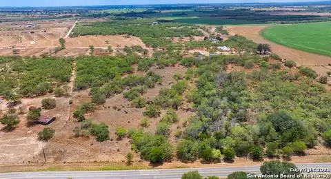 14535 Fm 536, Pleasanton, TX 78064