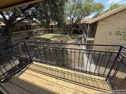 923 Vance Jackson, San Antonio, TX 78201