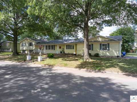 1002 Sylvia, Sedalia, MO 65301