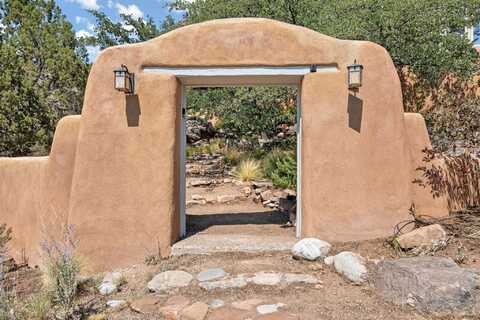 10 La Luz Trail NE, Albuquerque, NM 87122