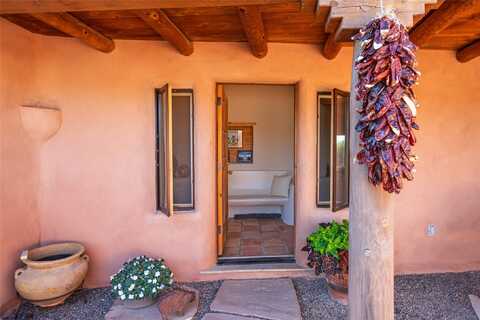 9 Antigua Road, Santa Fe, NM 87508