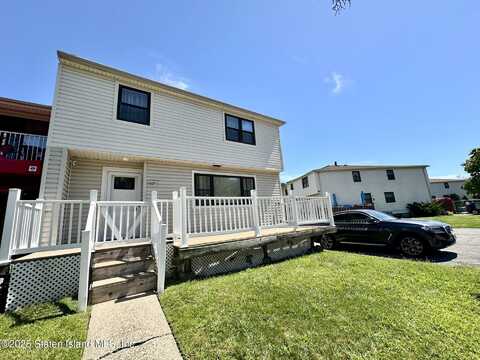469 Willow Road E, Staten Island, NY 10314