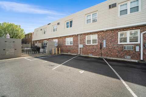 211 N Coolidge Ave, Margate City, NJ 08402