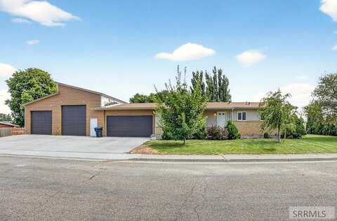 775 Pierce Ave, American Falls, ID 83211