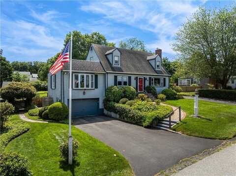 79 Heritage Drive, Portsmouth, RI 02871