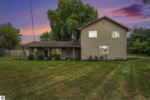 4832 N Dickenson Road, Coleman, MI 48618