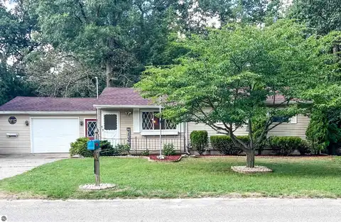 4581 Westshire Drive NW, Comstock Park, MI 49321